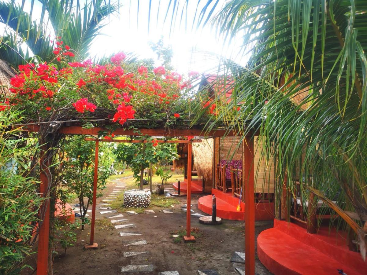 Kampung Meno Bungalows กิลิเมโน ภายนอก รูปภาพ