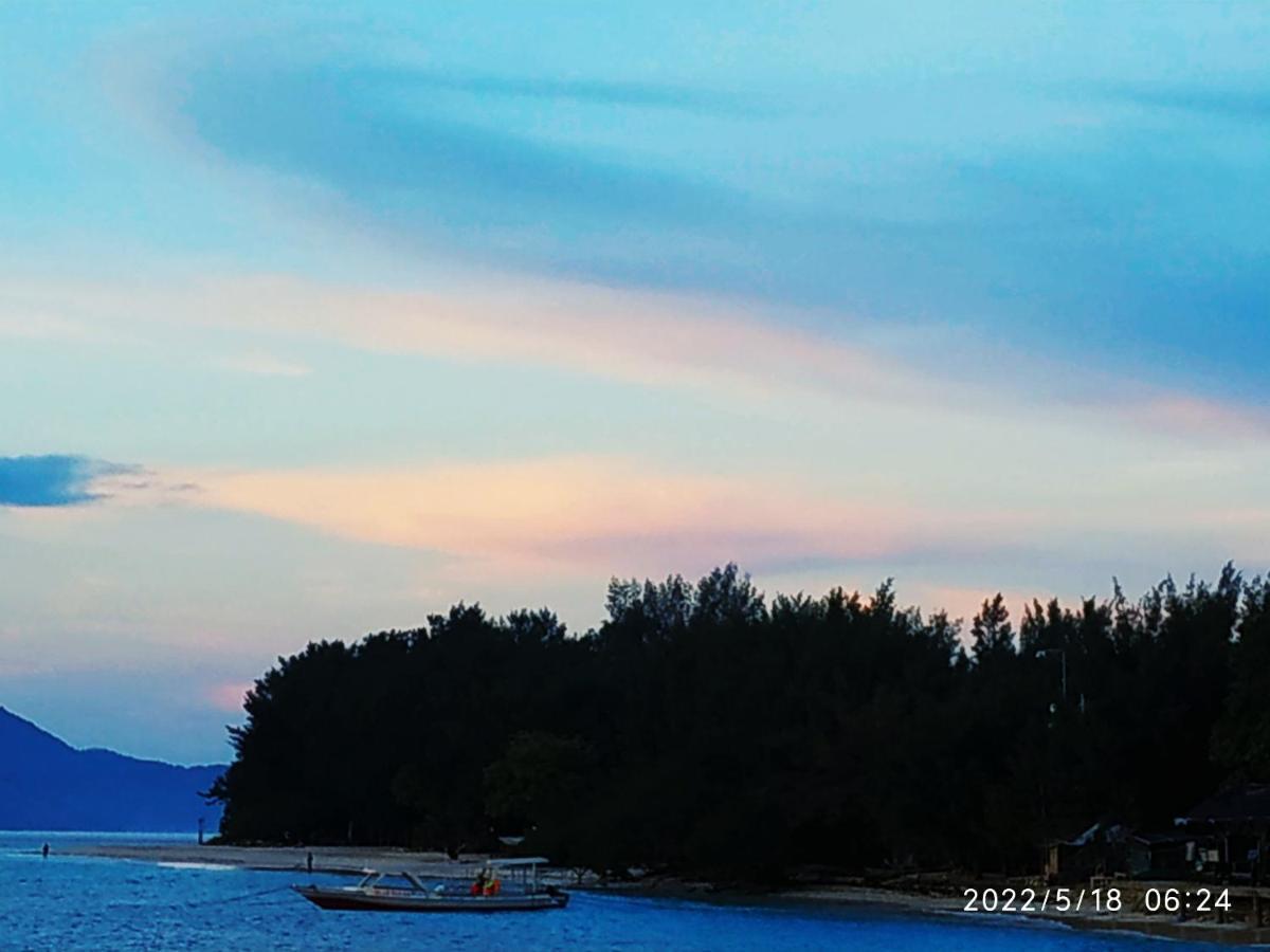Kampung Meno Bungalows กิลิเมโน ภายนอก รูปภาพ