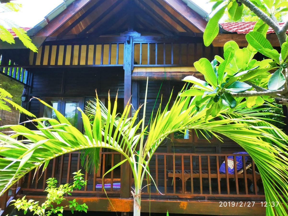 Kampung Meno Bungalows กิลิเมโน ภายนอก รูปภาพ
